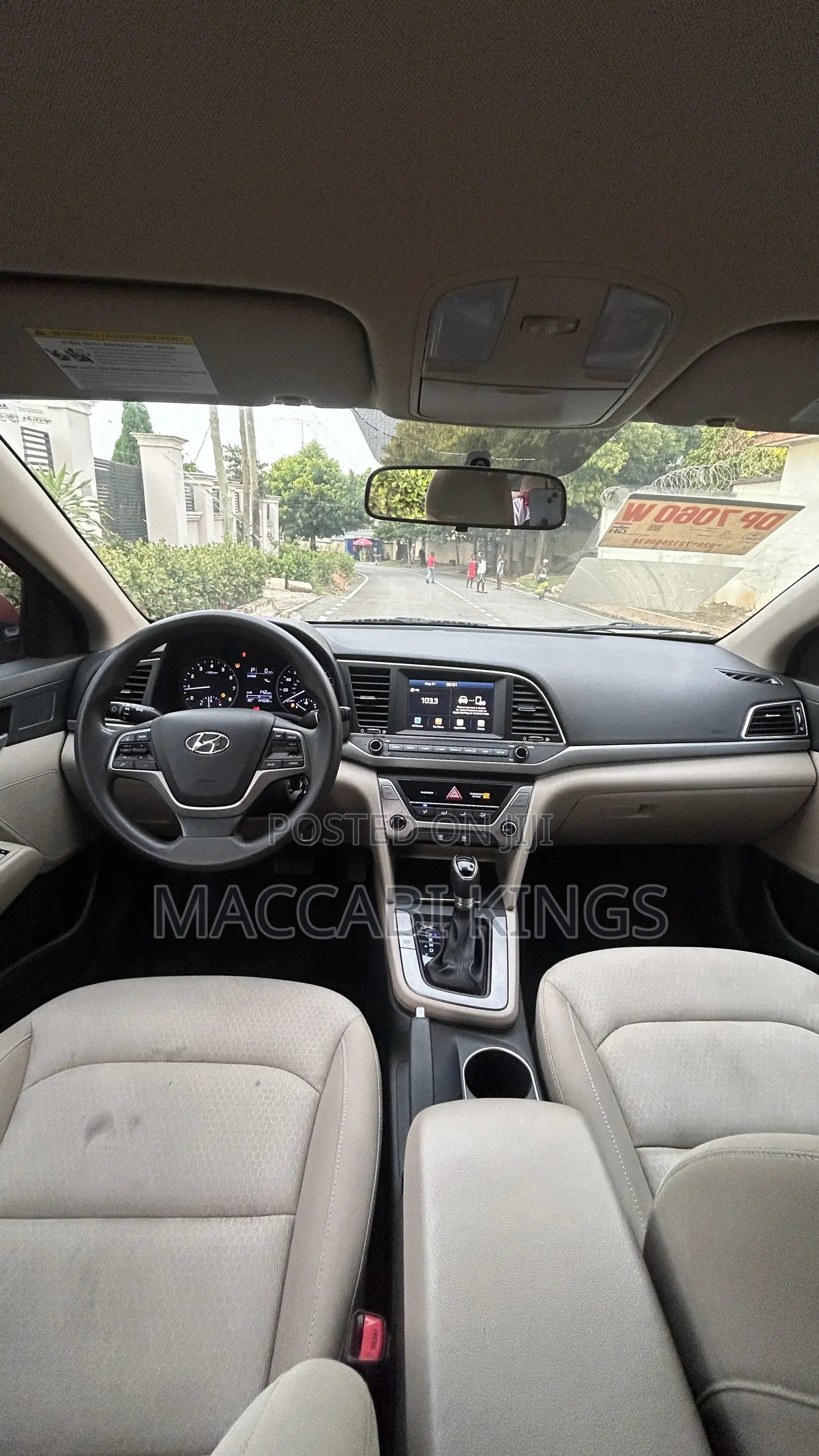 Hyundai Elantra ECO Sedan FWD (1.4L 4cyl 7A) 2017 Red