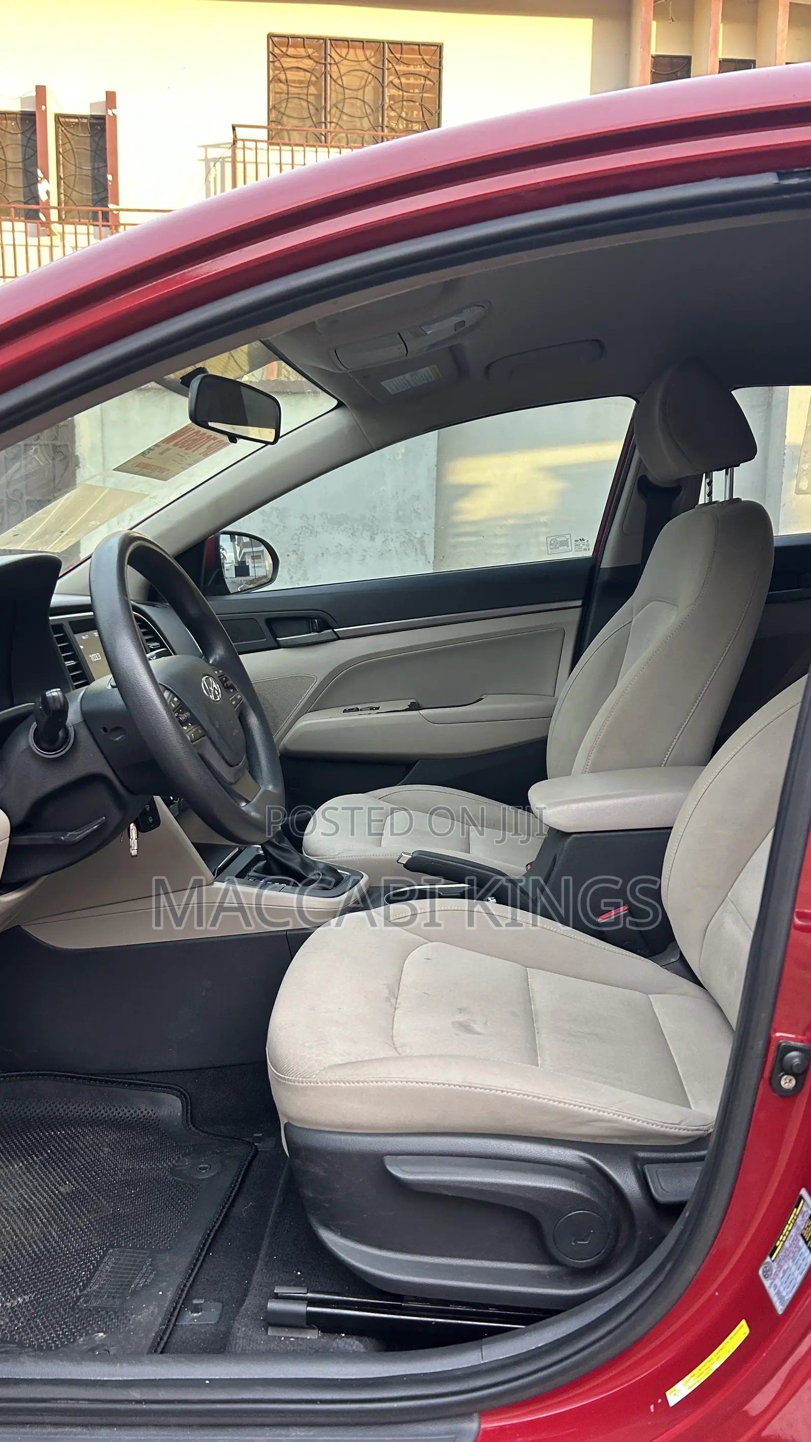 Hyundai Elantra ECO Sedan FWD (1.4L 4cyl 7A) 2017 Red