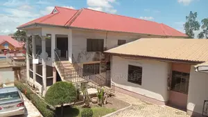 13bdrm Block of Flats in Ejisu-Juaben Municipal for sale