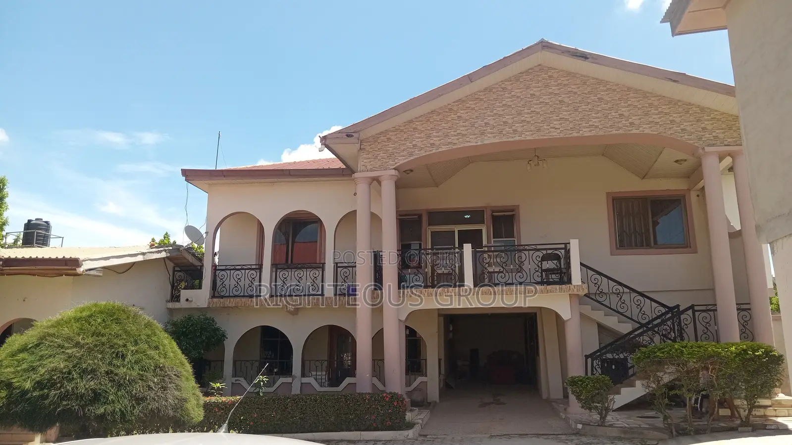 13bdrm Block of Flats in Ejisu-Juaben Municipal for sale