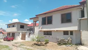 13bdrm Block of Flats in Ejisu-Juaben Municipal for sale