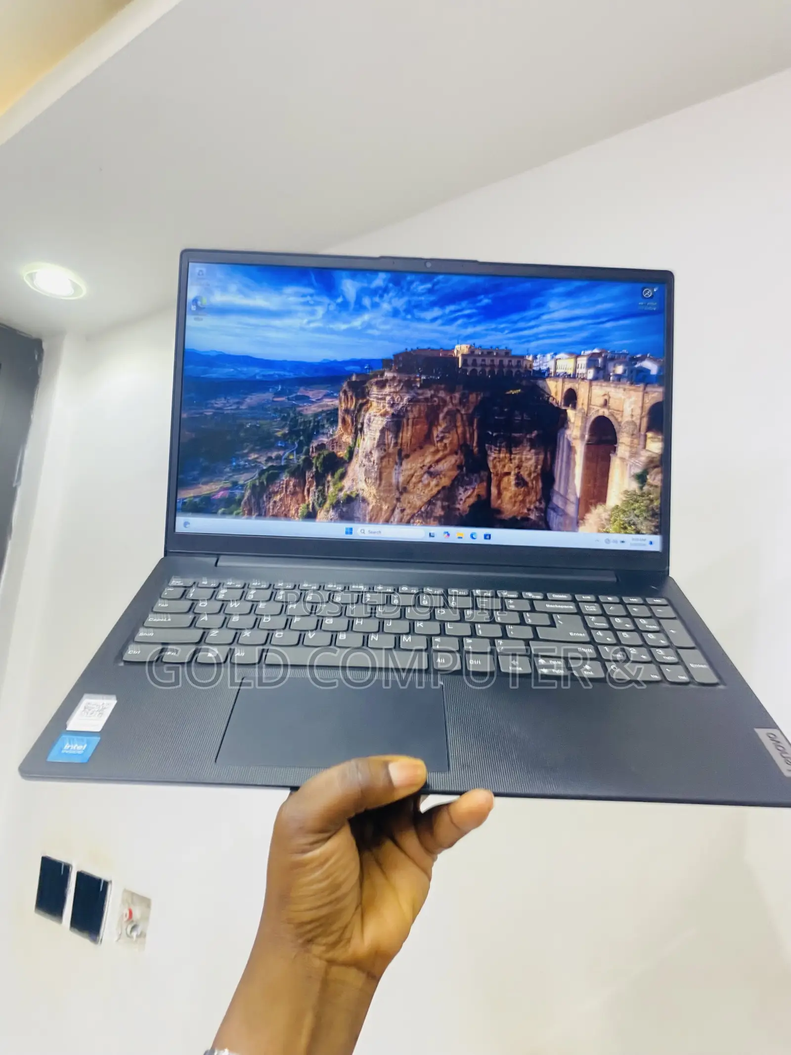 Laptop Lenovo V15 G3 16GB Intel Celeron SSD 256GB