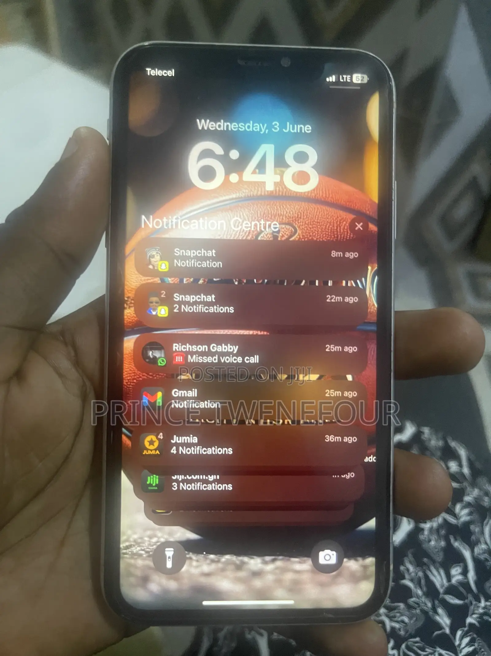 Apple iPhone XR 64 GB White