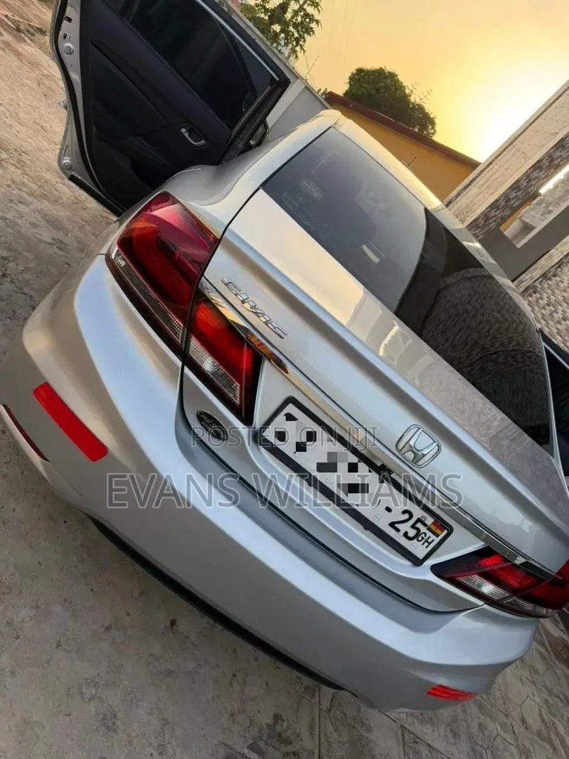 Honda Civic EX 4dr Sedan (1.8L 4cyl CVT) 2014 Silver