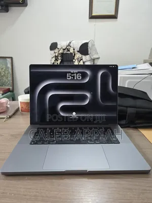 Laptop Apple MacBook Pro 2021 M1 Max 32GB Apple M1 Max SSD 1T