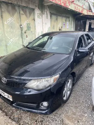 Toyota Camry SE 4dr Sedan (2.5L 4cyl 6A) 2014 Black