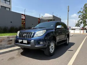 Toyota Land Cruiser Prado 2.7 i 2011 Blue