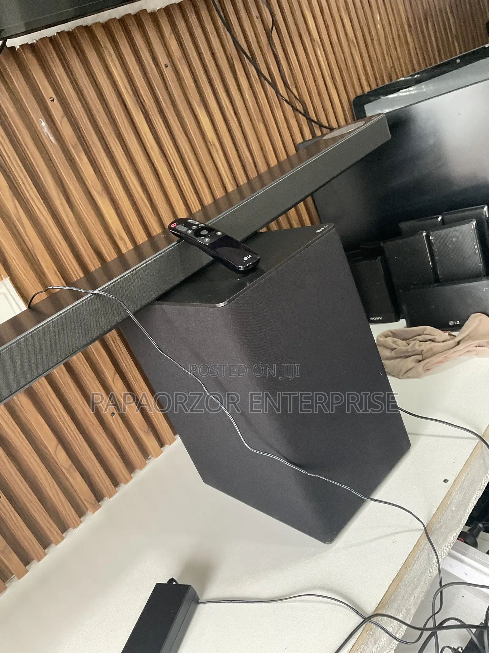 Lg Spd7y 3.1.2 Channel 400w Sound Bar With Dolby Atmos
