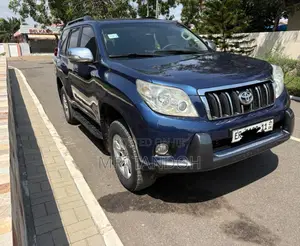 Toyota Land Cruiser Prado 2.7 i 2011 Blue