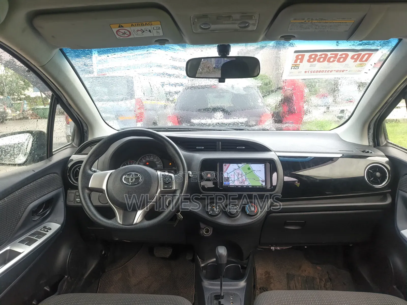 Toyota Vitz 2015 White