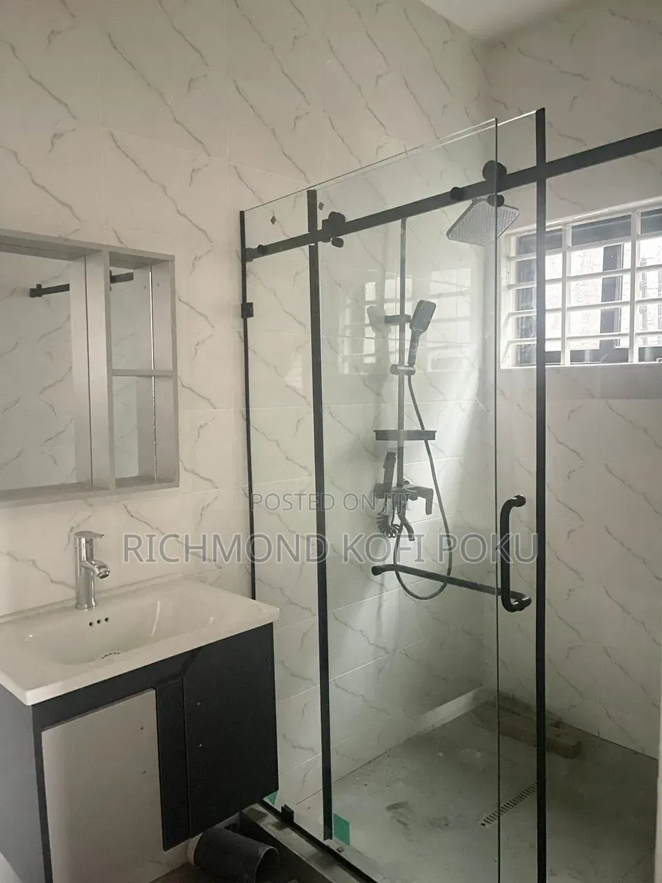 3bdrm House in 204, Teshie-Nungua Estates for sale