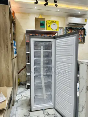 Long Lasting Effects Single Door Upright Freezer Pearl Puf-370-1a
