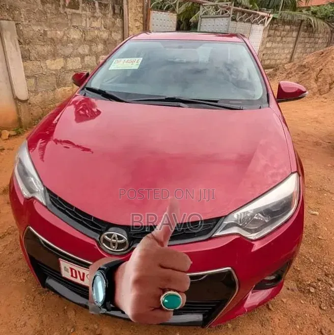 Toyota Corolla S w/Special Edition Pkg (1.8L 4cyl CVT) 2016 Red
