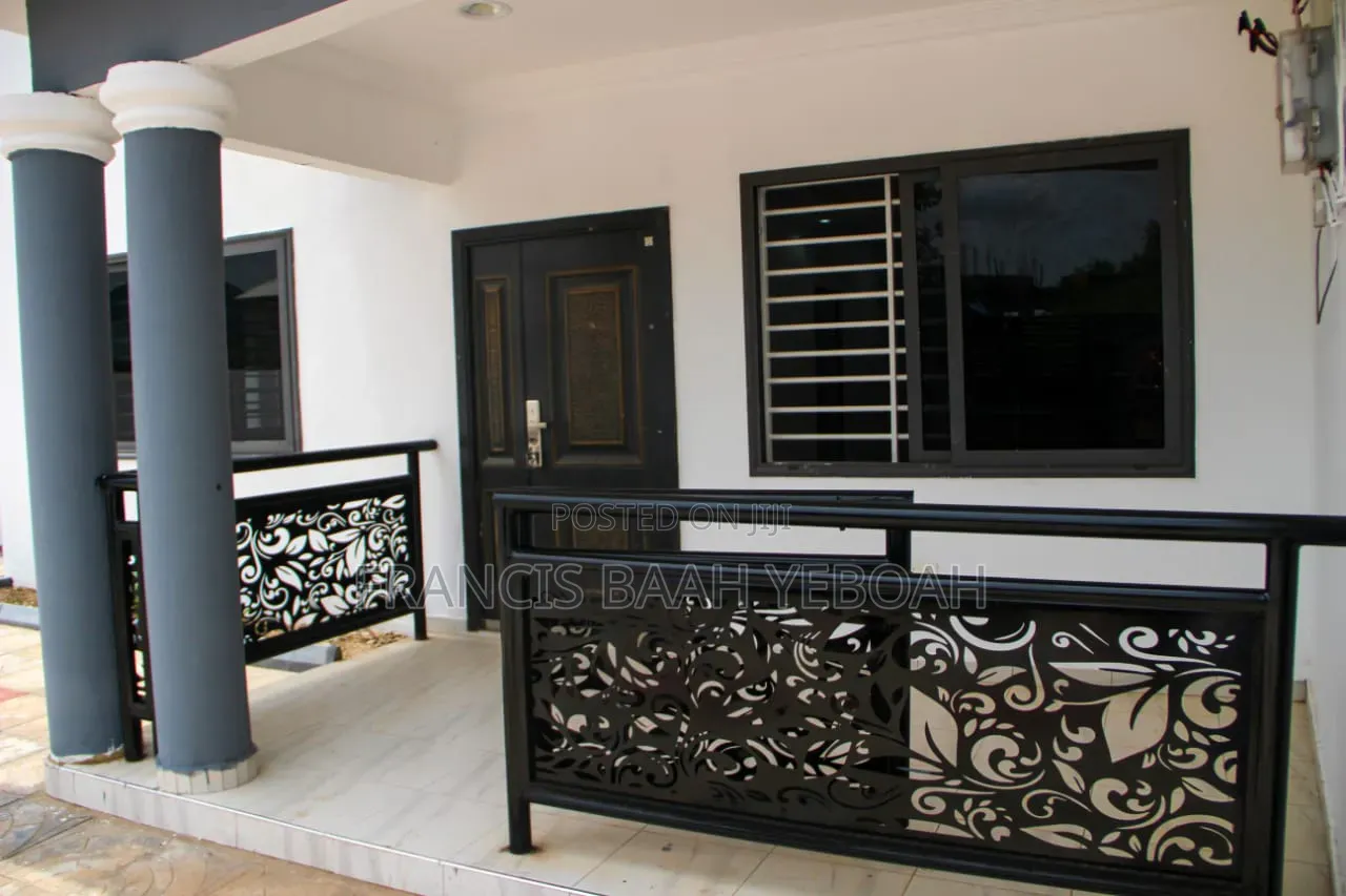 3bdrm House in Shining Star Real, Accra Metropolitan for sale