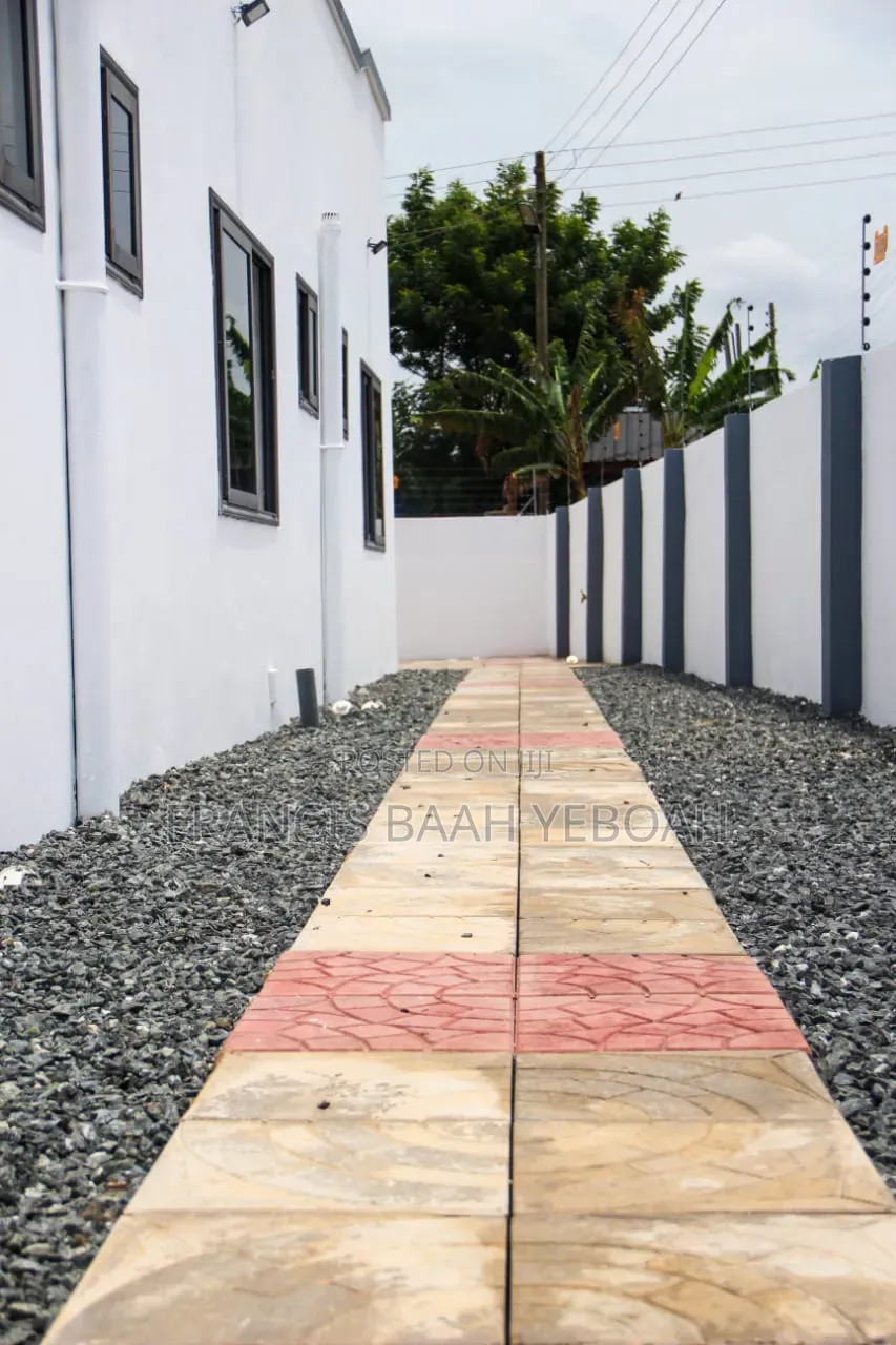 3bdrm House in Shining Star Real, Accra Metropolitan for sale