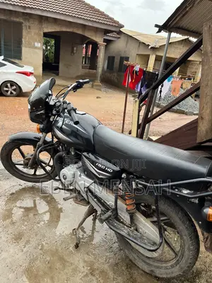 Bajaj Boxer 150 UG 2025 Black