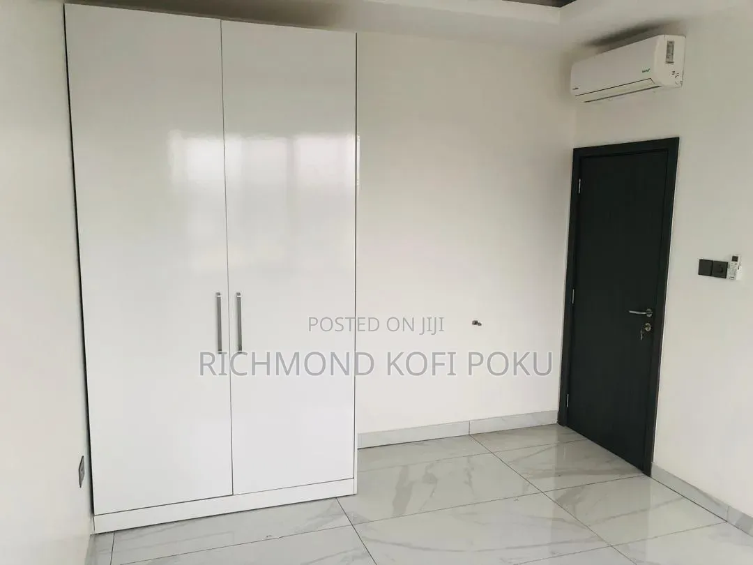 2bdrm Apartment in Kofis Realty, Boundary Road Area for sale
