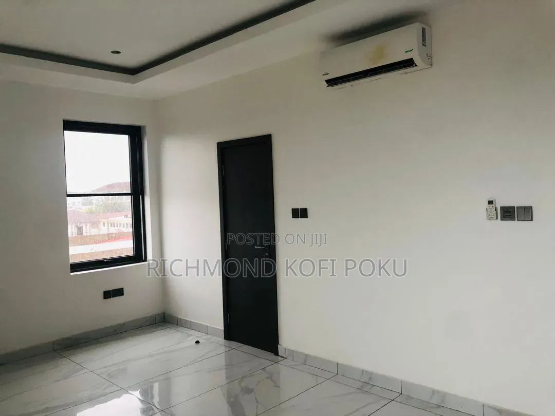 2bdrm Apartment in Kofis Realty, Boundary Road Area for sale