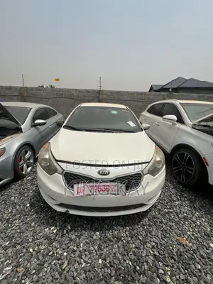 Kia Forte SX Sedan 2014 White