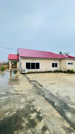 4bdrm House in Amasaman Opah for sale