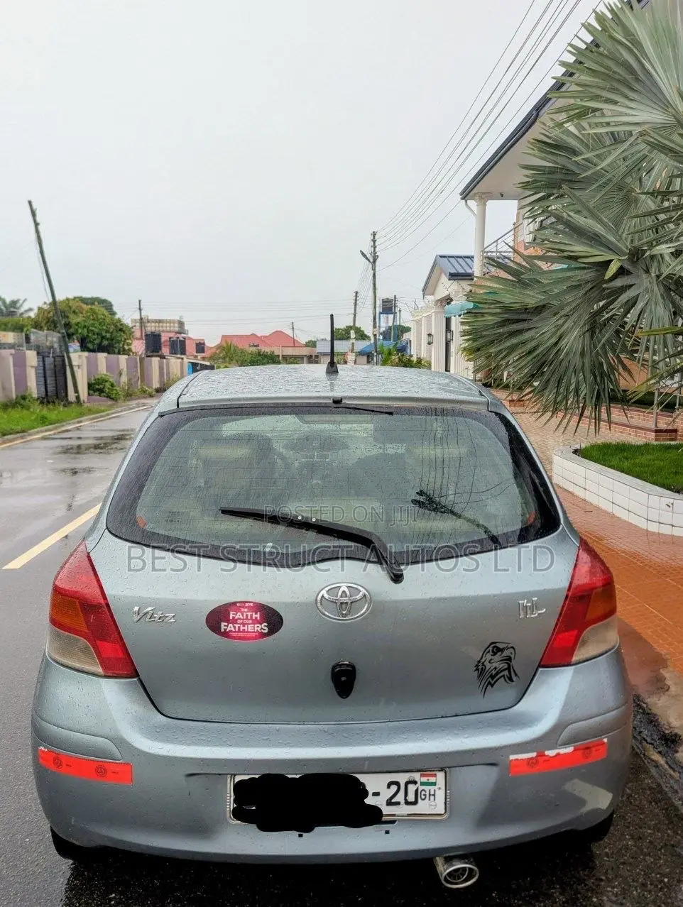 Toyota Vitz 1.3 FWD 5dr 2010 Gray