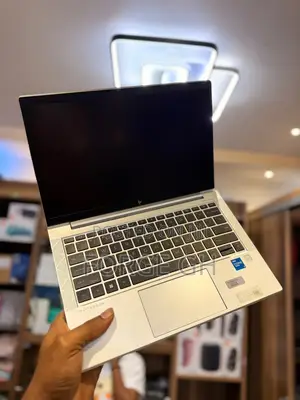 Laptop HP EliteBook 830 G8 8GB Intel Core i5 SSD 256GB