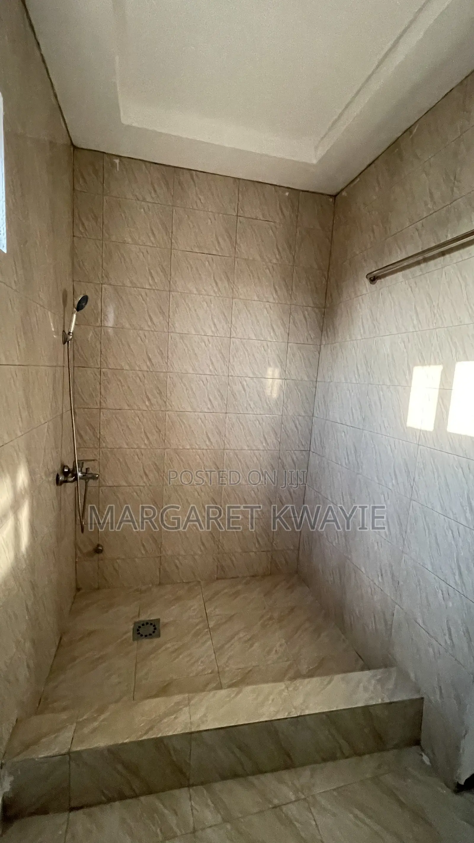 1bdrm Block of Flats in Chamber And Hall, Atwima Kwanwoma for rent