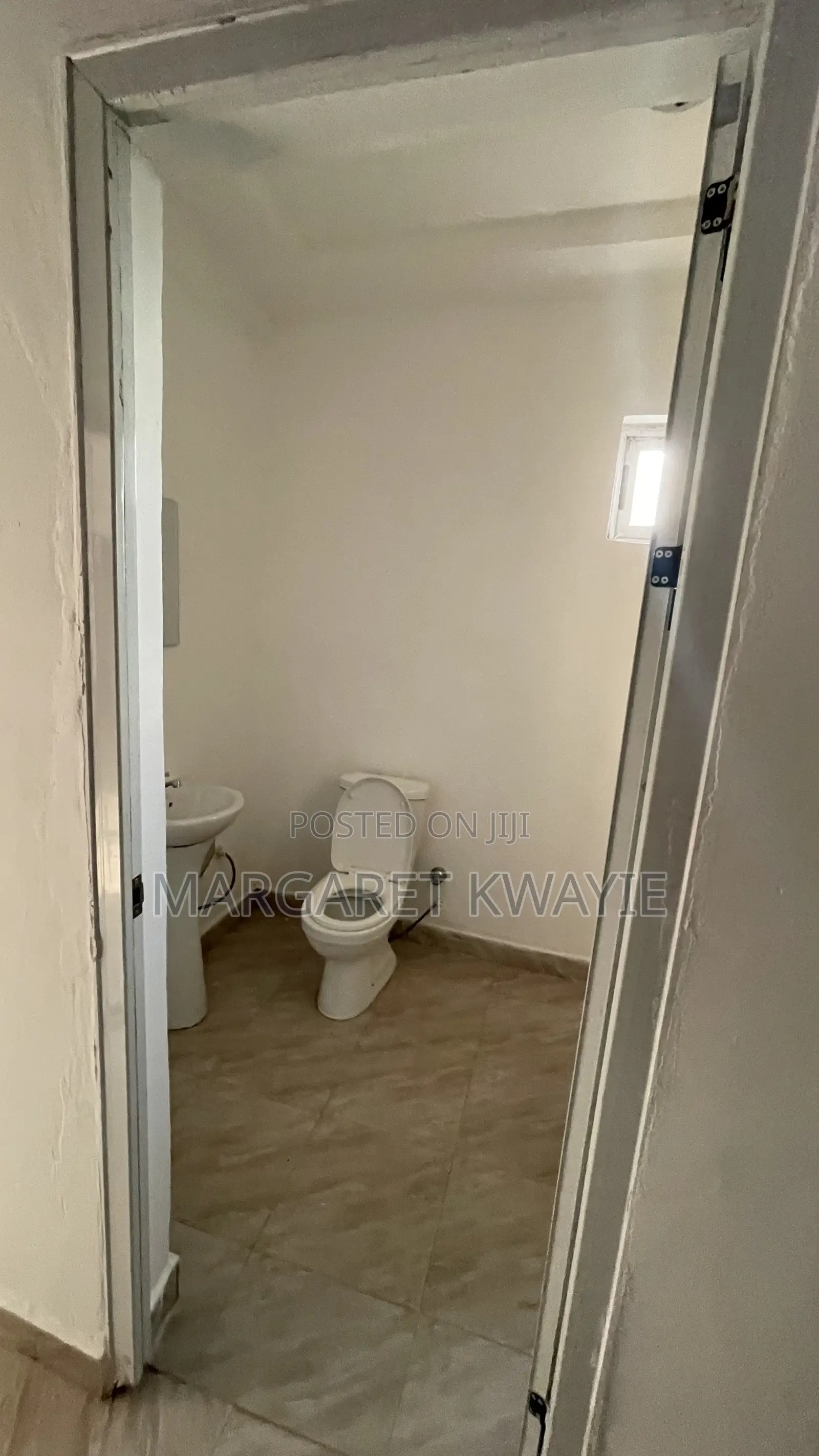 1bdrm Block of Flats in Chamber And Hall, Atwima Kwanwoma for rent