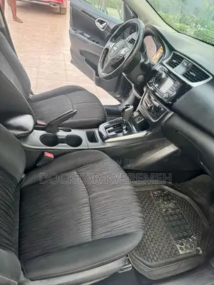 Nissan Sentra S 2018 Silver