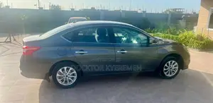 Nissan Sentra S 2018 Silver