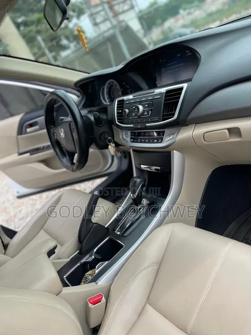 Honda Accord 2012 White