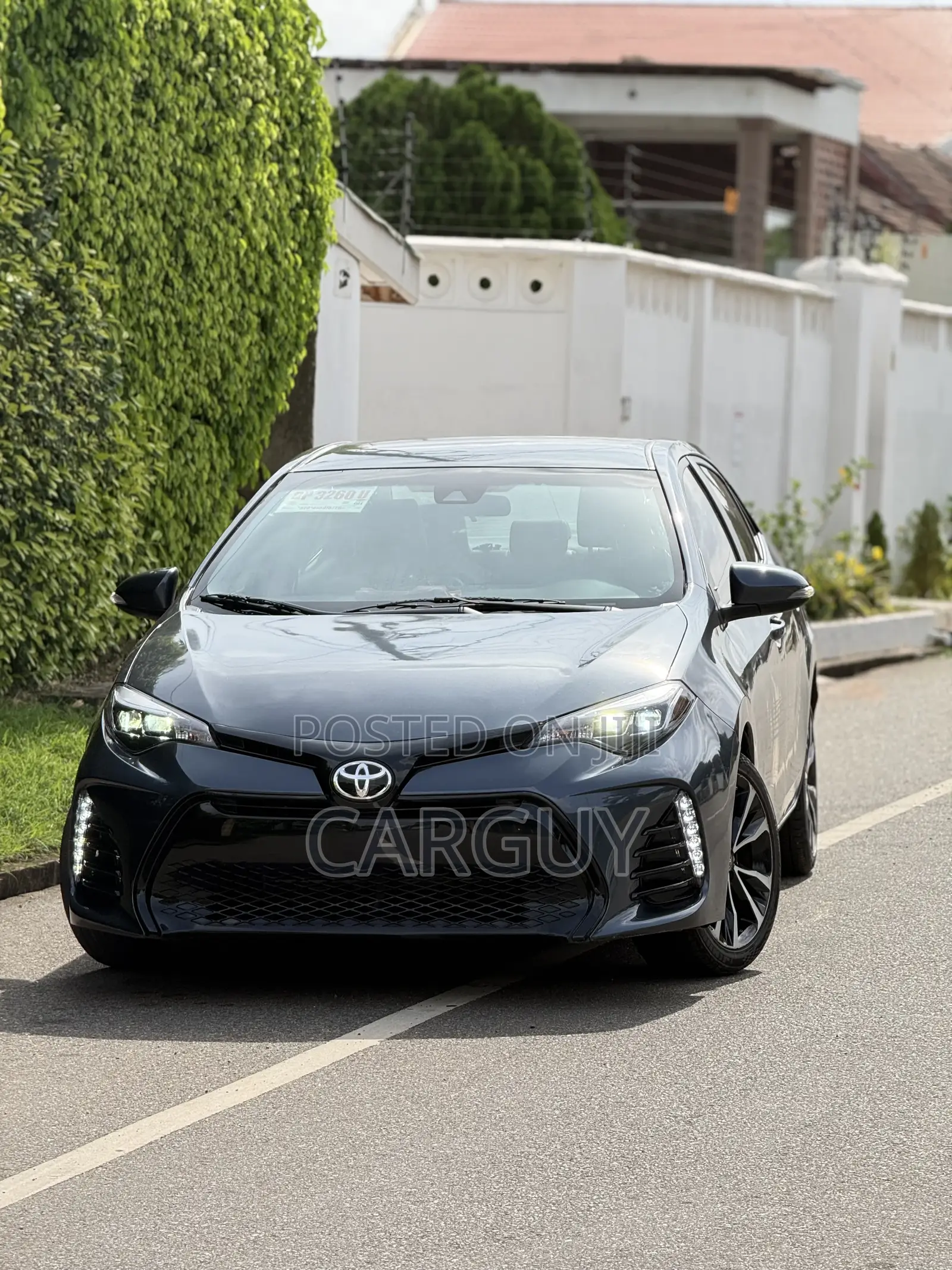 Toyota Corolla SE 4dr Sedan (1.8L 4cyl CVT) 2017 Gray