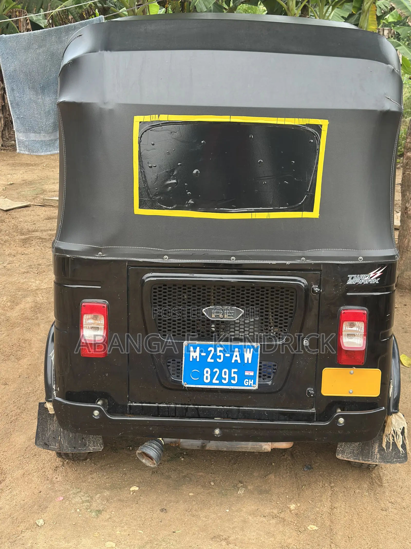 Bajaj RE 2025 Black
