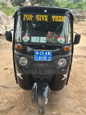 Bajaj RE 2025 Black