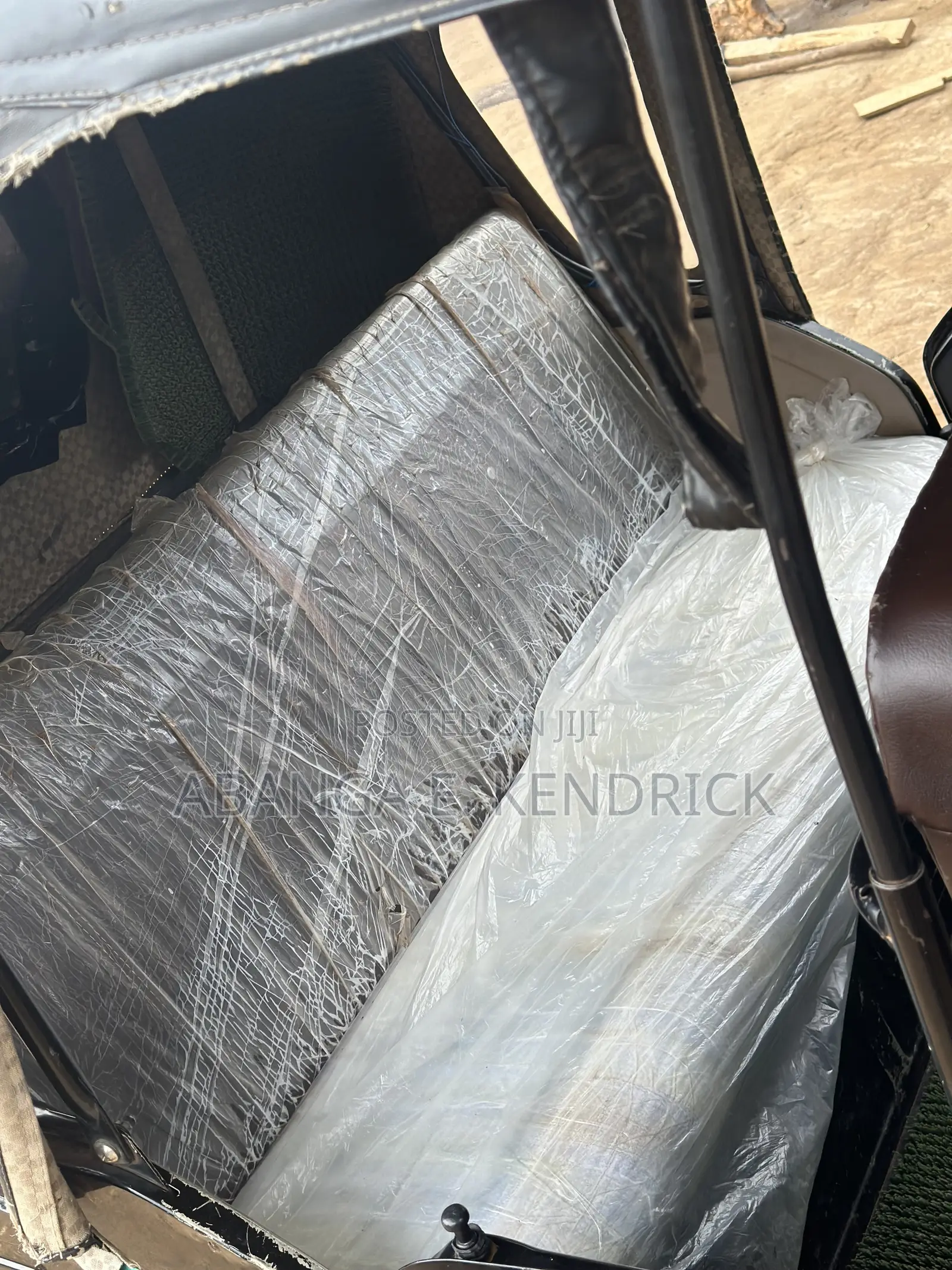 Bajaj RE 2025 Black