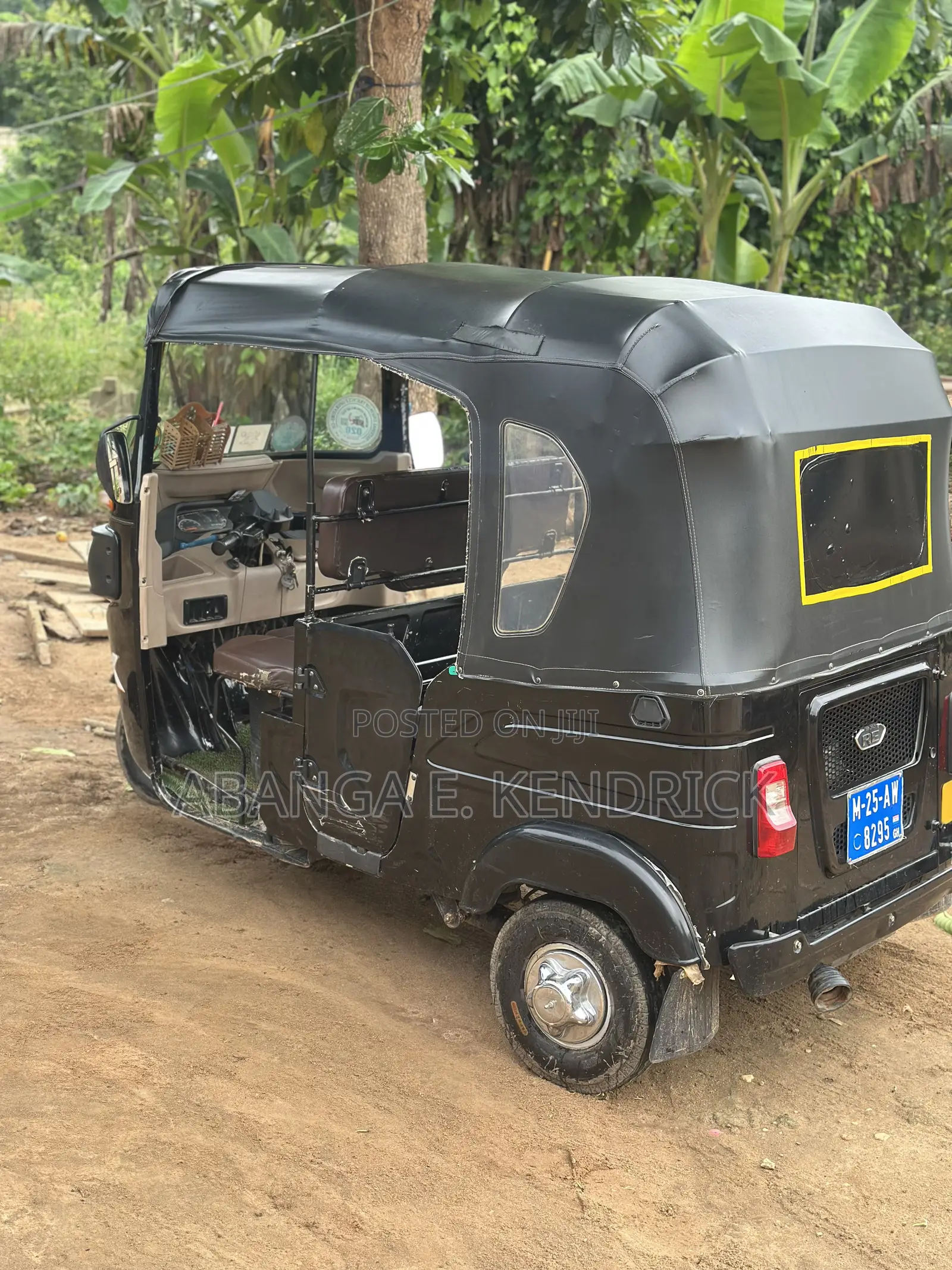Bajaj RE 2025 Black