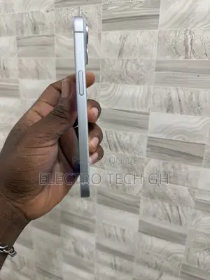 Apple iPhone 15 128 GB Purple