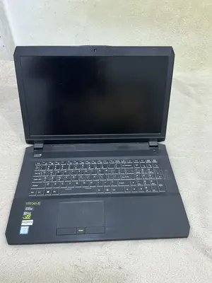 Laptop Clevo P17SM 16GB Intel Core i7 SSD 512GB