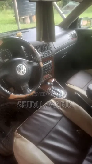 Volkswagen Golf 2002 Black