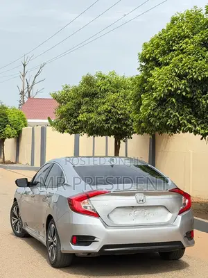 Honda Civic EX-L Sedan 2018 Silver