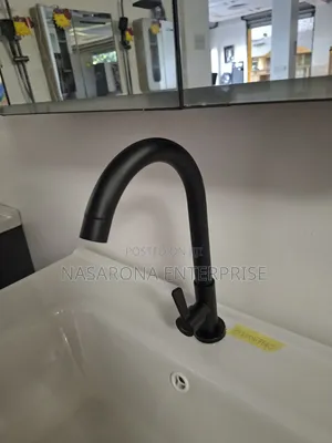No. 2 Black Arc Faucet/Tap CFS