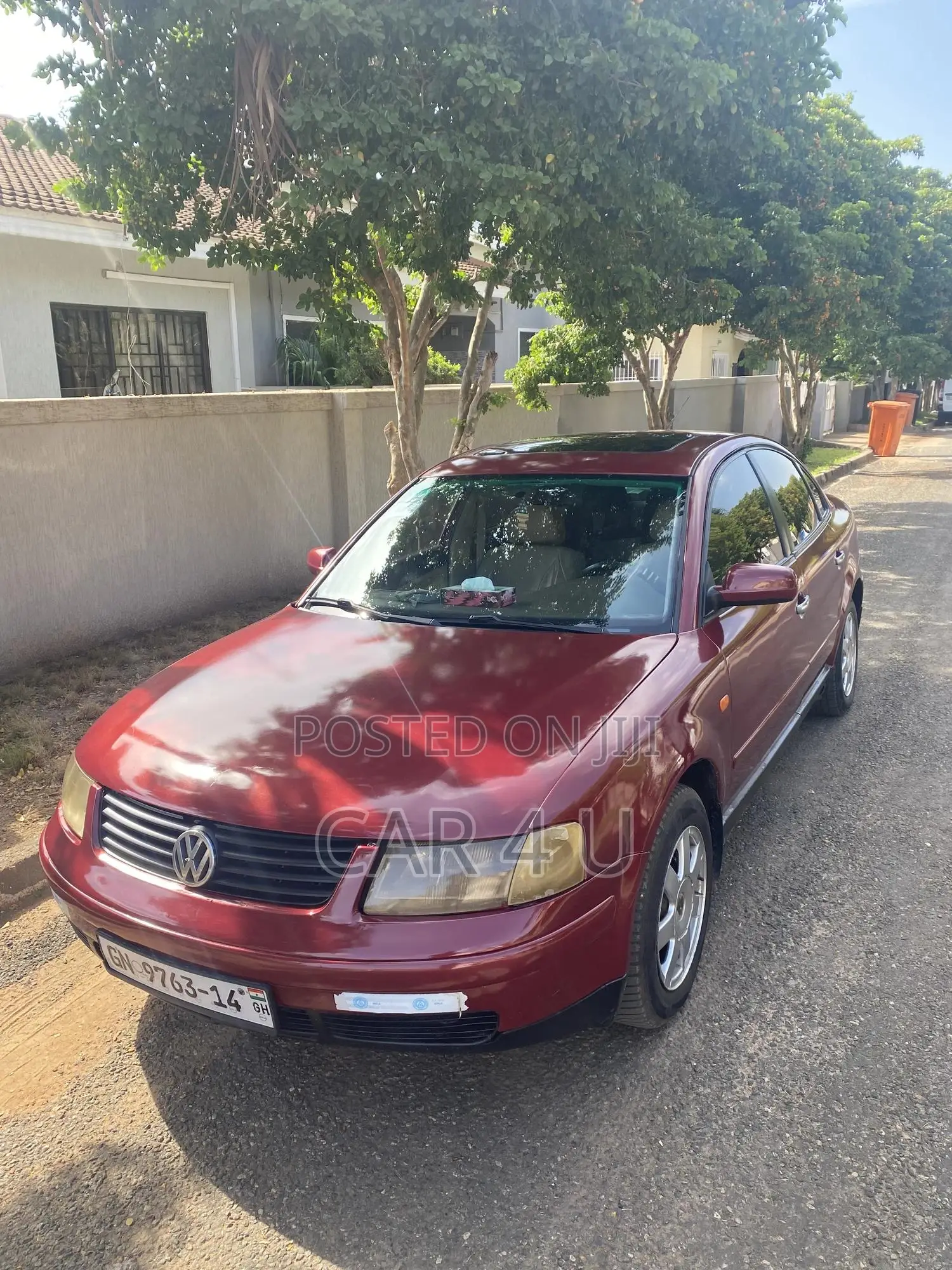 Volkswagen Passat 1998 Red