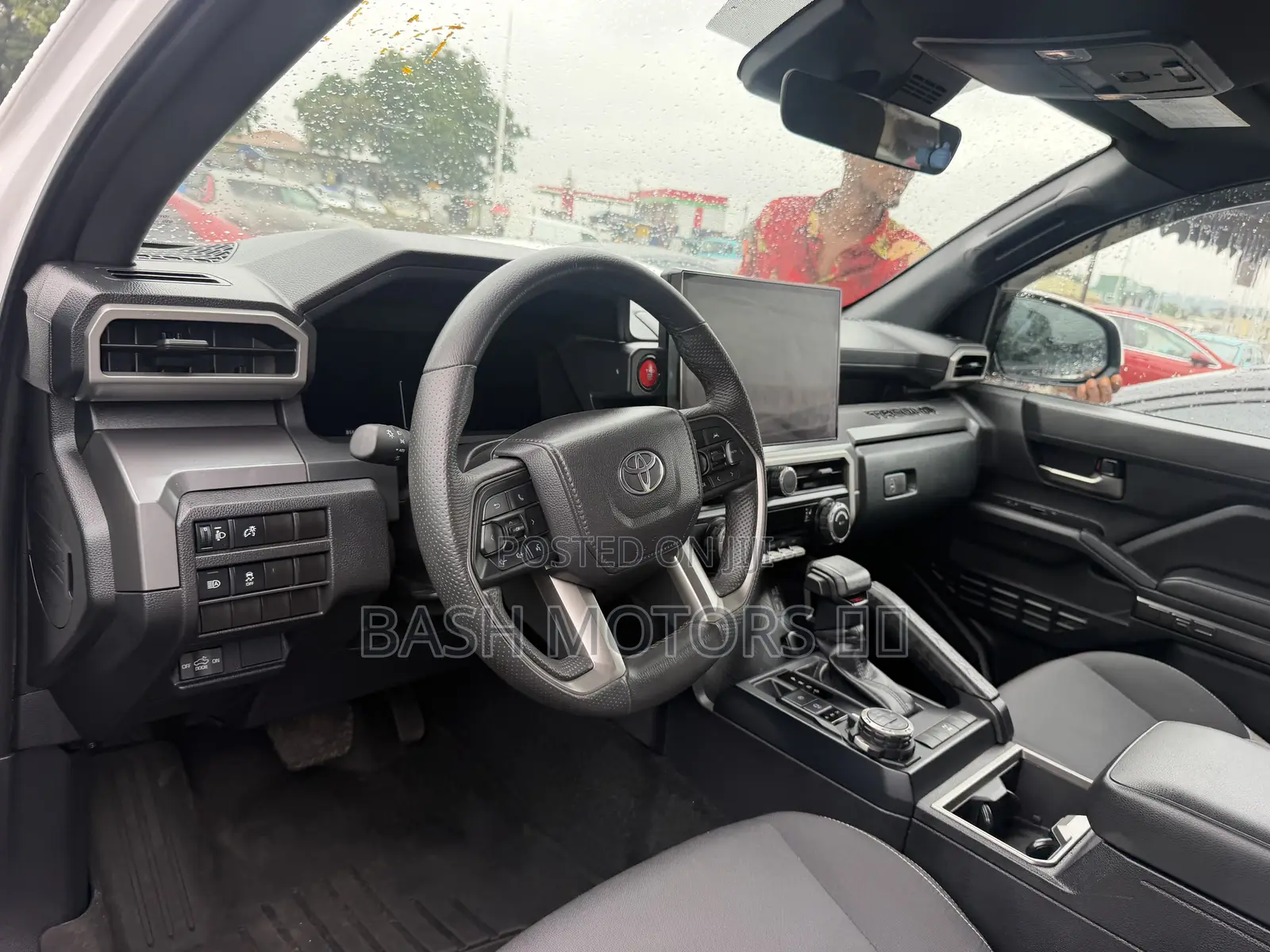 Toyota Tacoma 2024 White