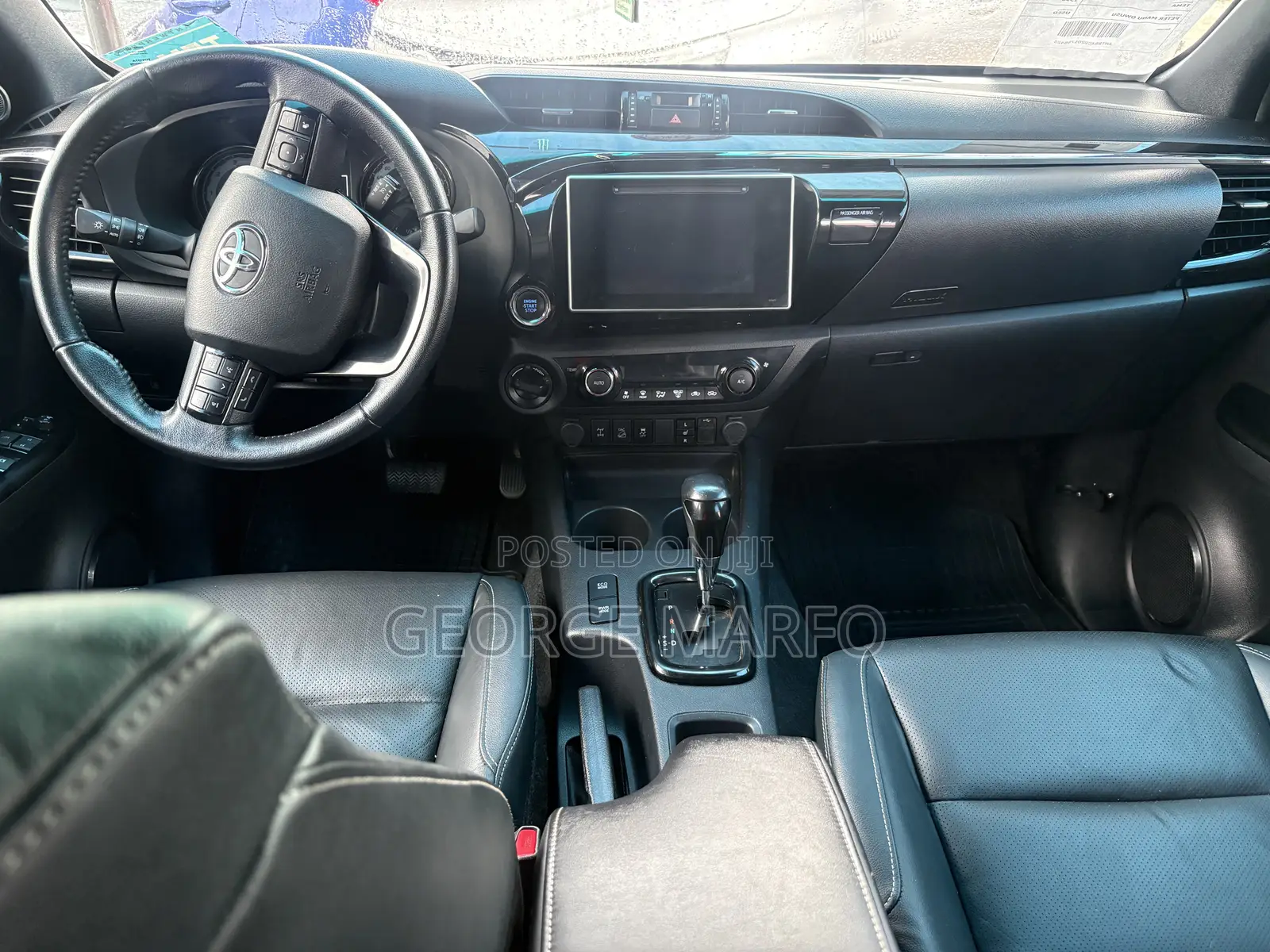 Toyota Hilux 2020 Orange