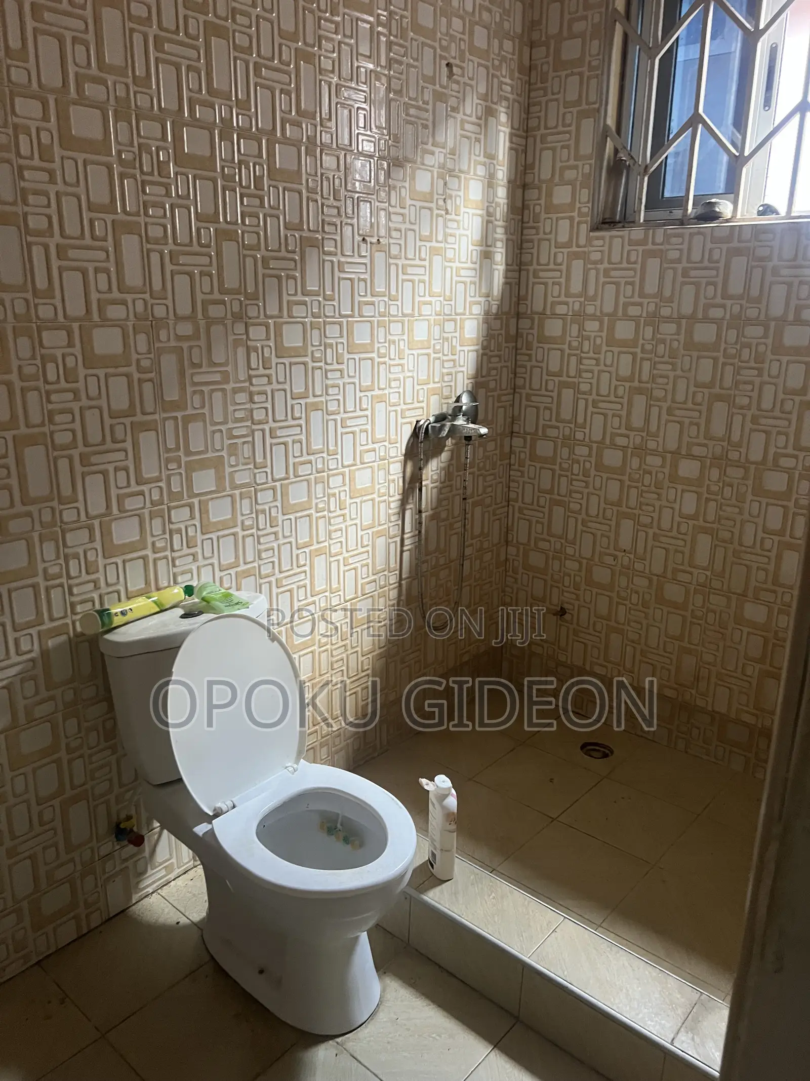 3bdrm House in Odumase, Olebu for rent