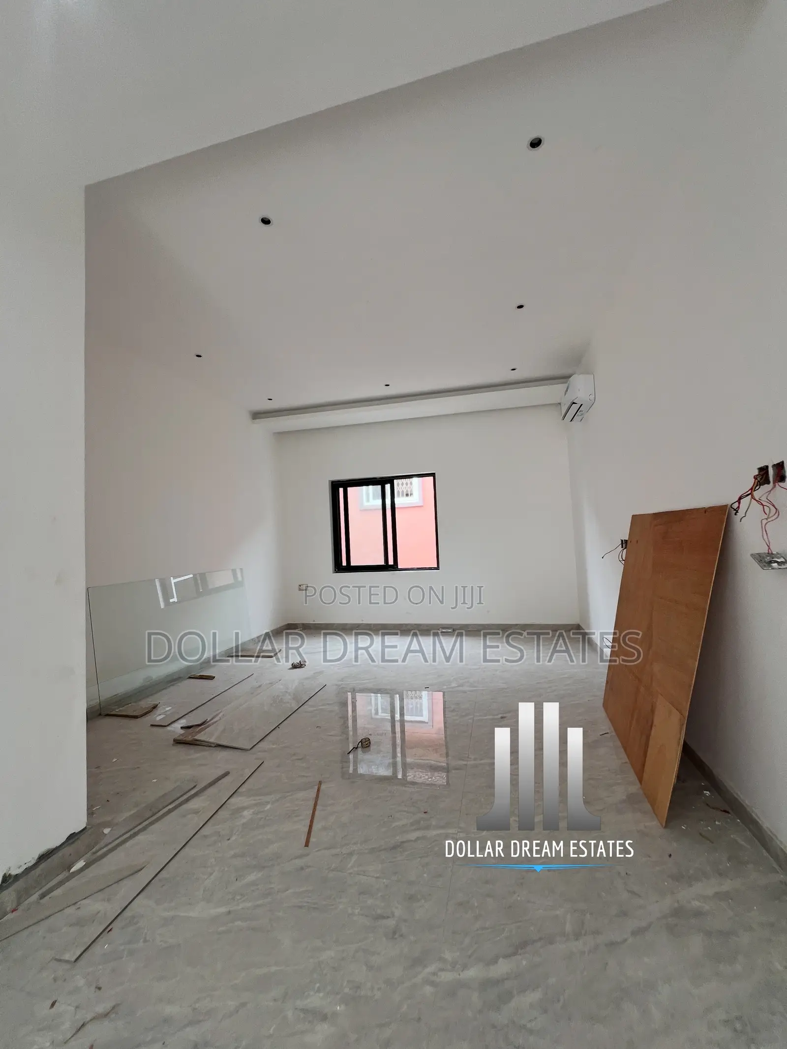 5bdrm House in Adjiriganor for sale