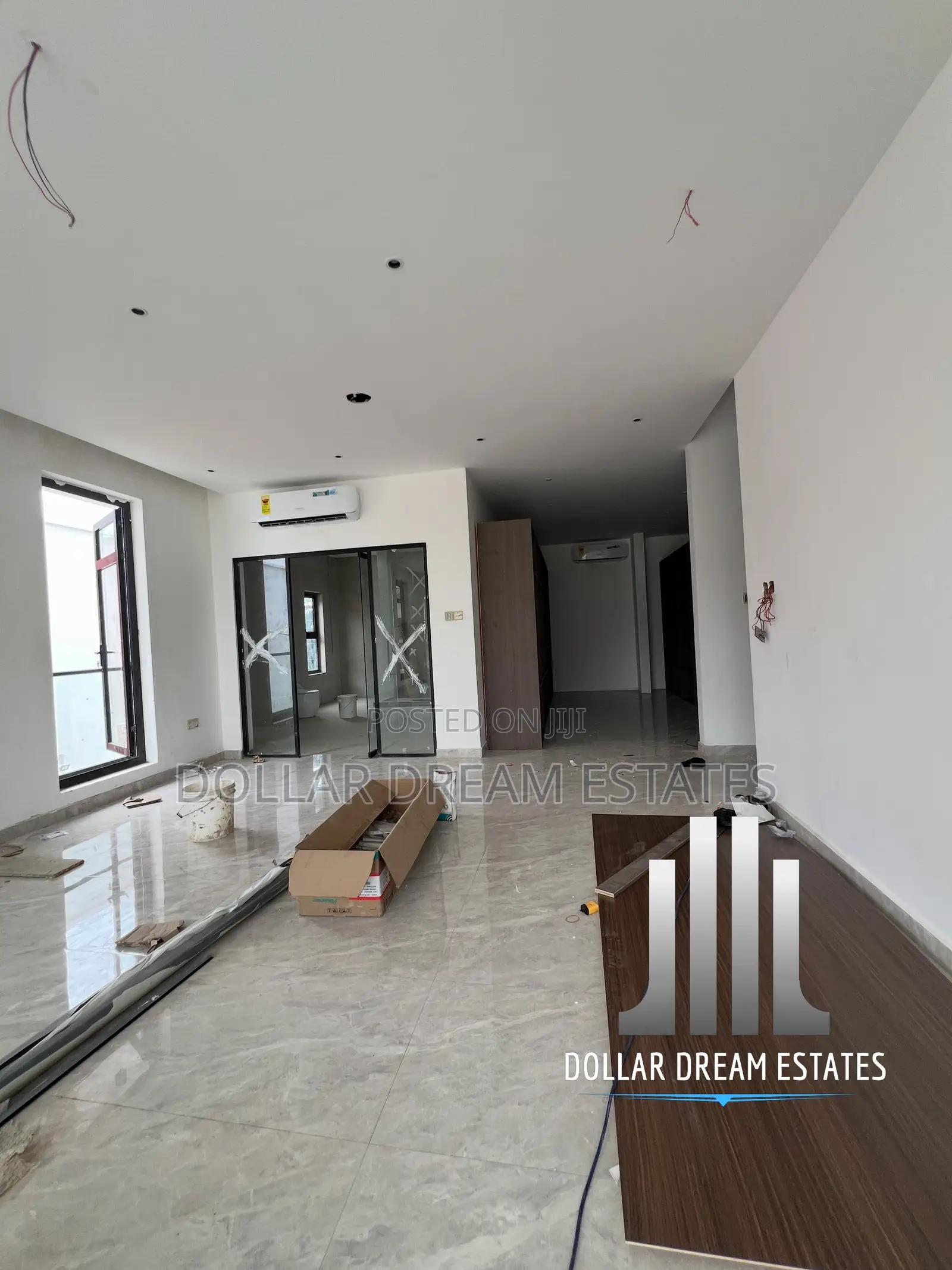 5bdrm House in Adjiriganor for sale