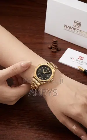 Naviforce Nf5052 Ladies Luxury Watch