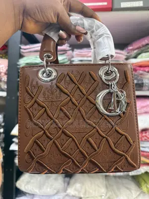 Quality Dior Designed Bag for Ladies