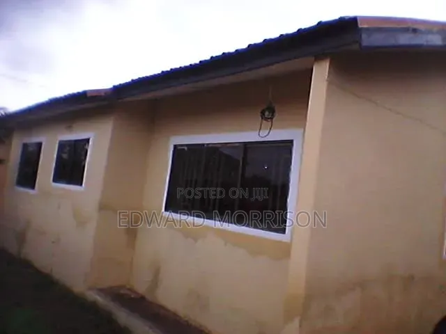 3bdrm Bungalow in Community 25, Accra Metropolitan for sale